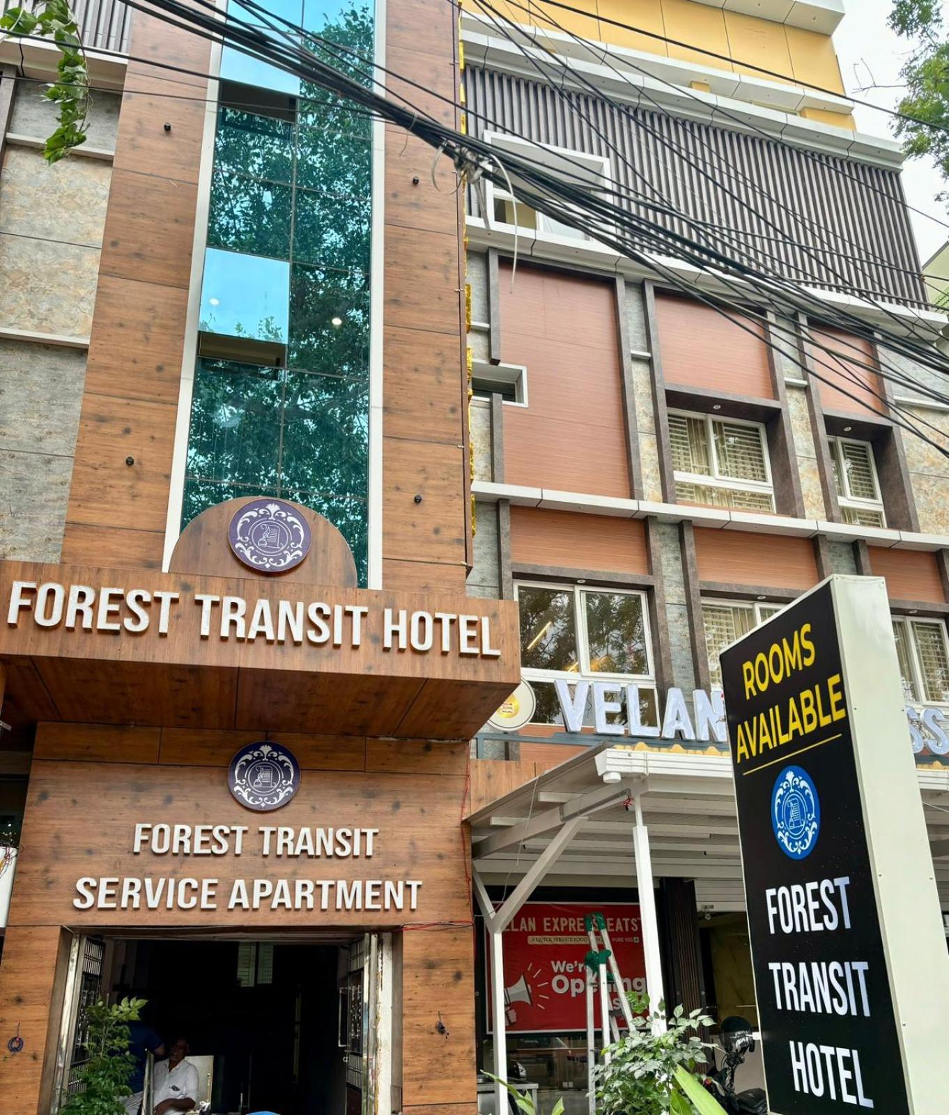 Forest Transit Hotel Коимбаторе Екстериор снимка